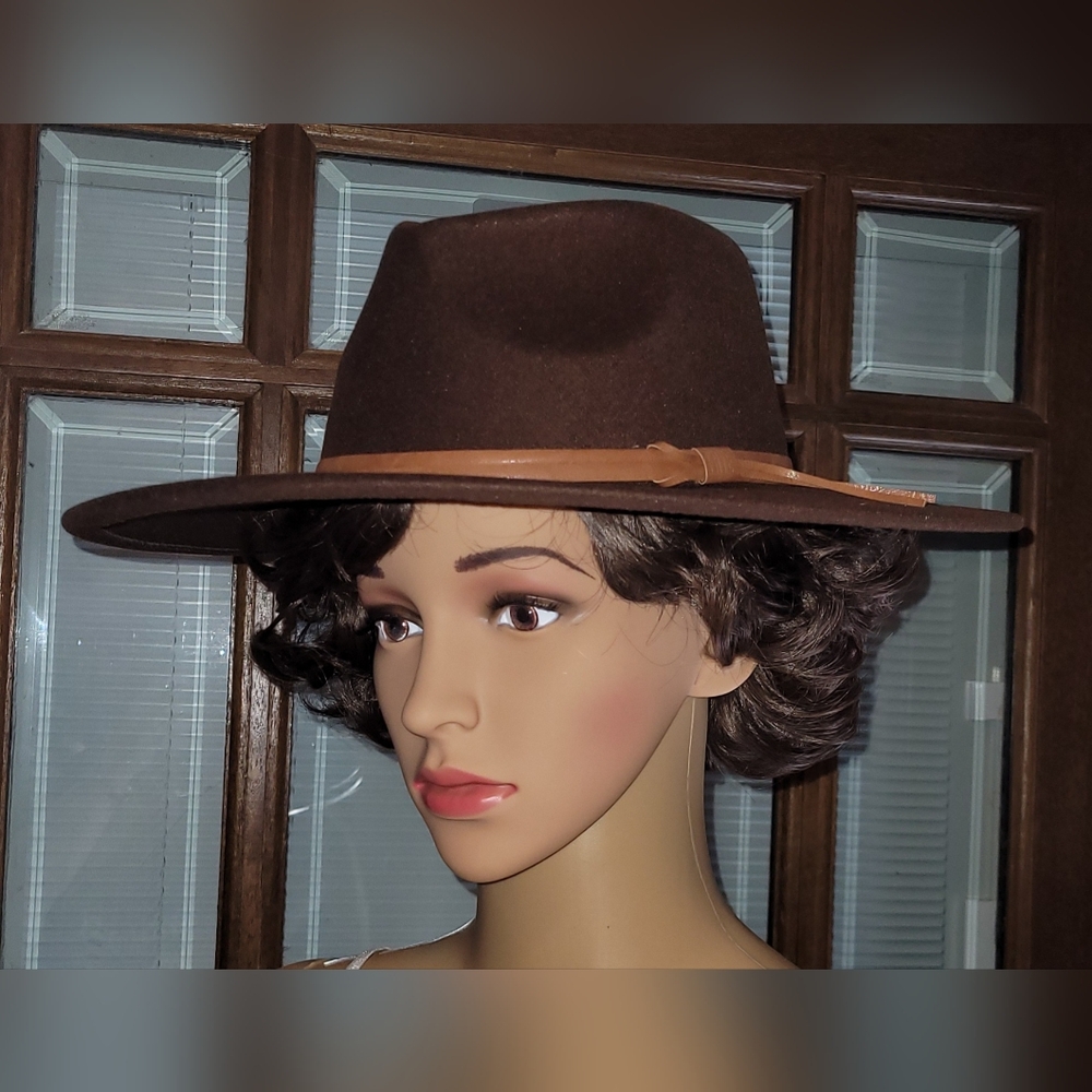 NWT Frye Women's Fedora Hat in Cappuccino